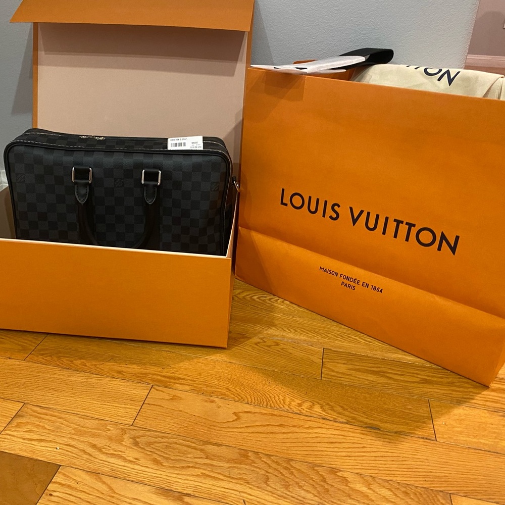 Authentic Louis Vuitton ICare N40007 Briefcase